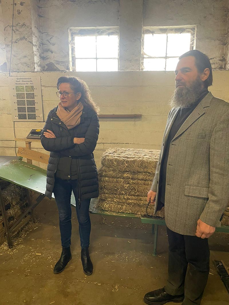 hanka_mittelstaedt_zu-besuch_in_der_hanffabrik_in_prenzlau_full.jpg